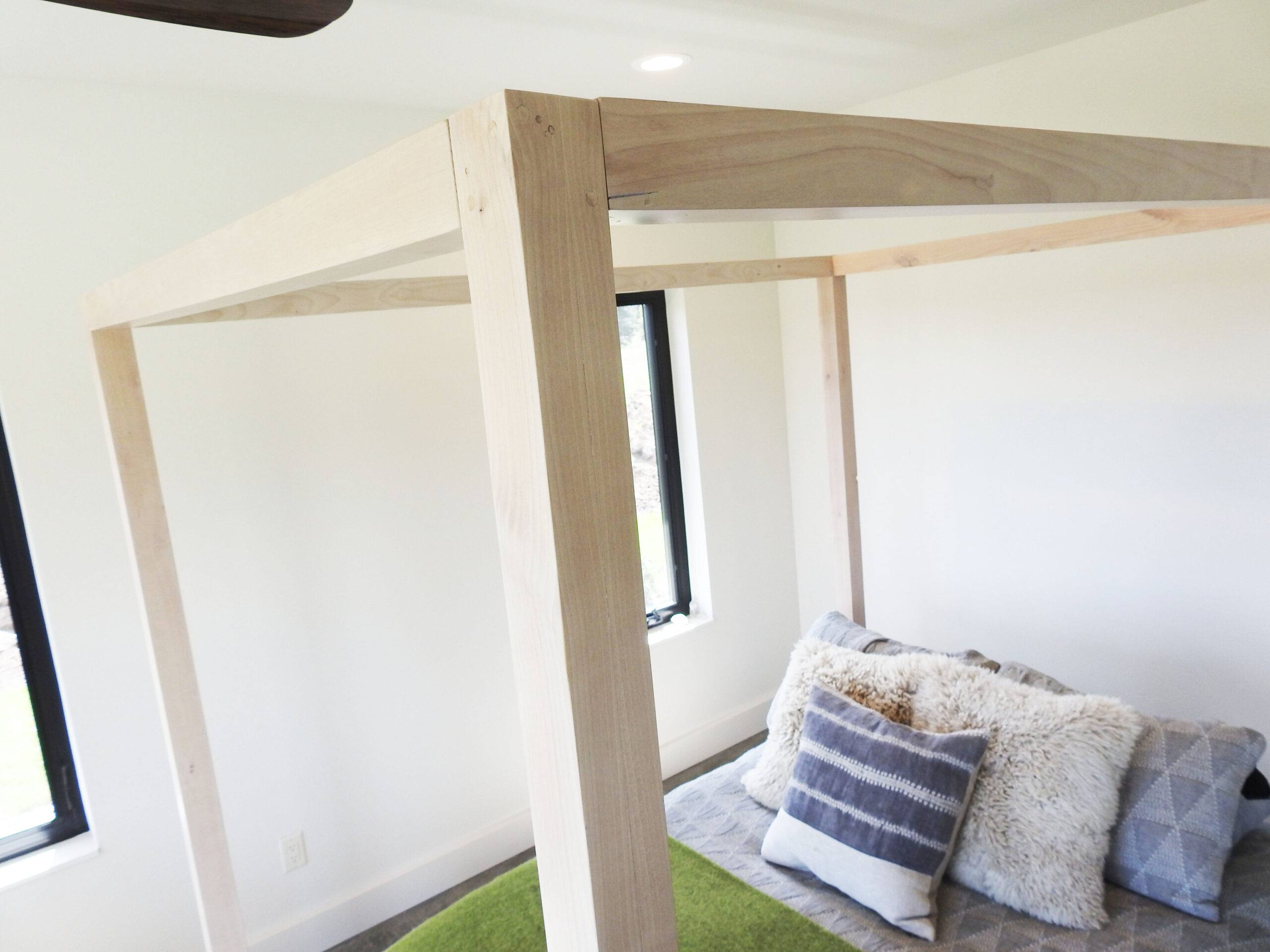 custom-canopy-bed-w_d-sw-ald-4